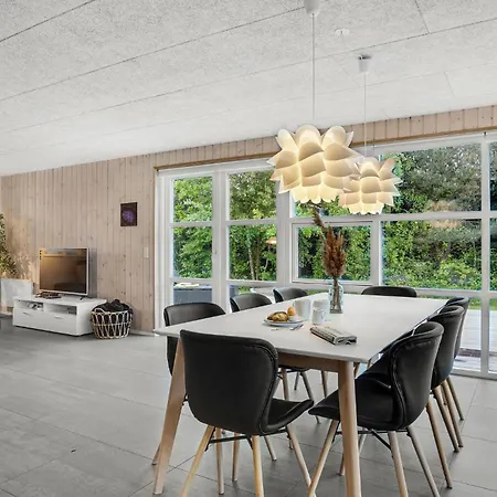 Lovely In With Sauna Ferienhaus *